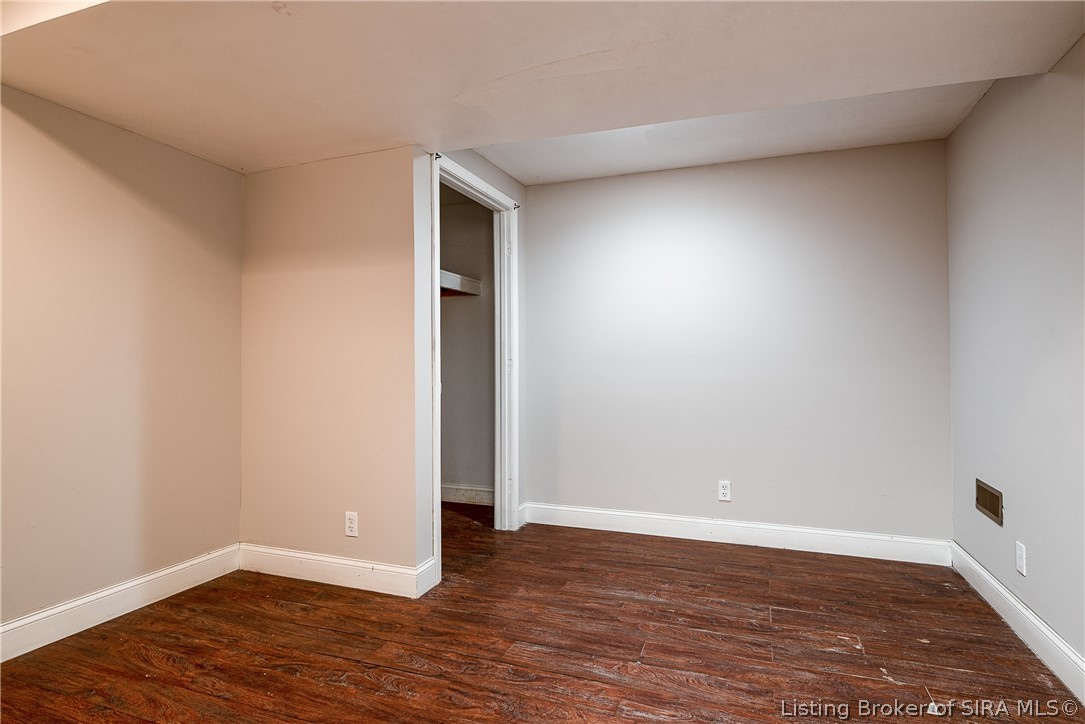 8039 Elizabeth New Middletown Road Southeast, Unit R Elizabeth, IN 47117 - Photo 29 of 34 Gallery Image 29