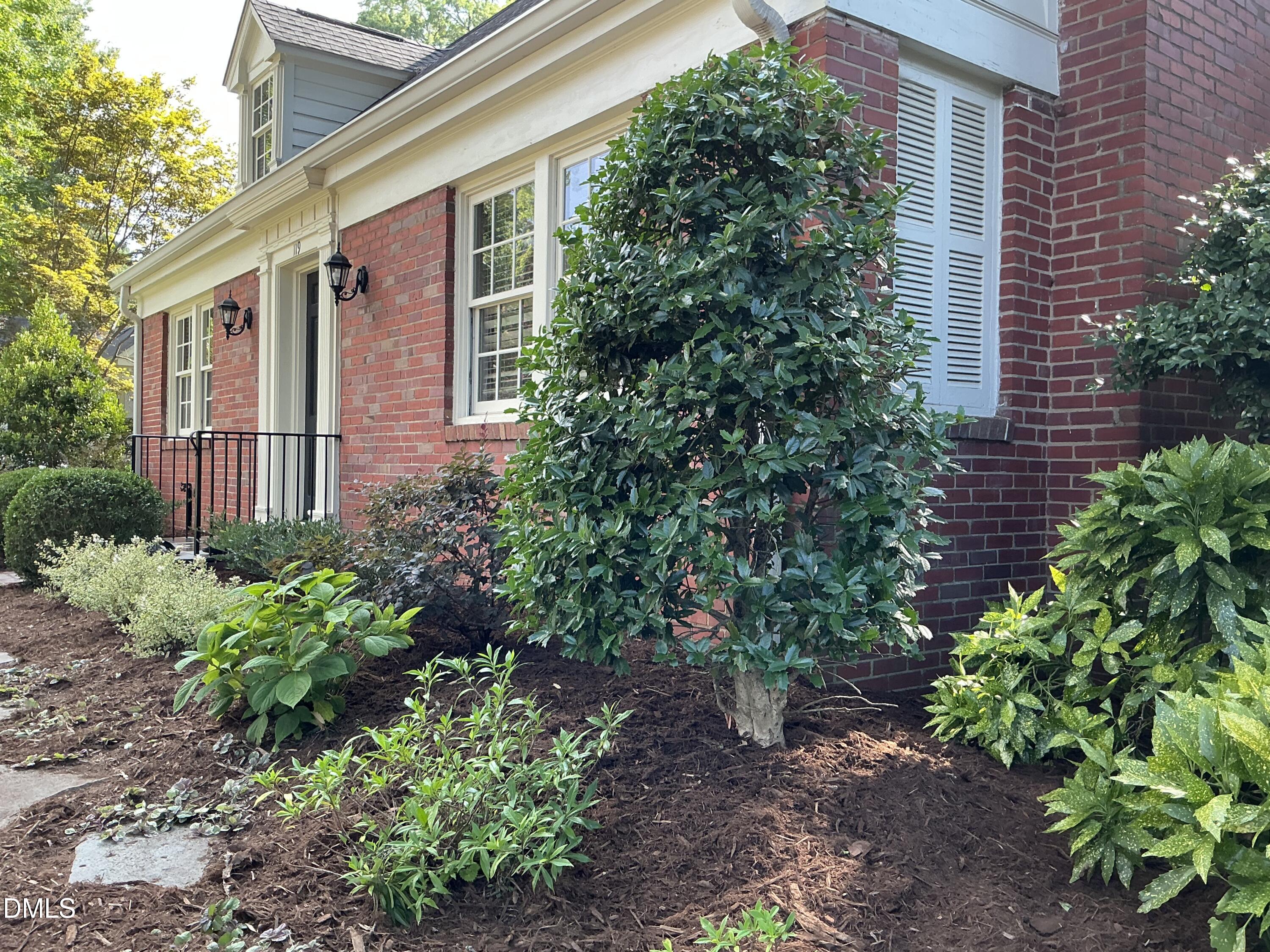 119 Montgomery Street Raleigh, NC 27607 - Photo 3 of 17 IMG_0074
