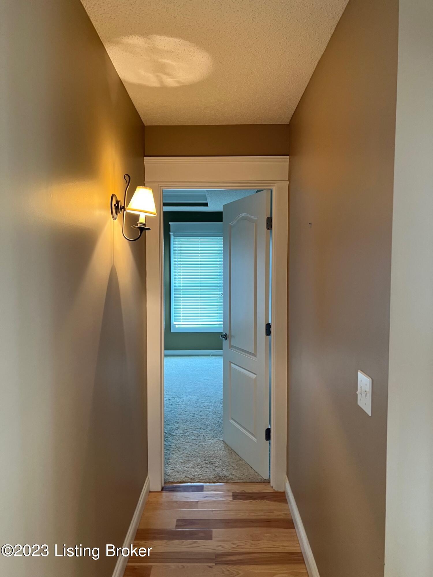 1476 Irish Ridge Road Bloomfield, KY 40008 - Photo 13 of 60 1476 hallway to master