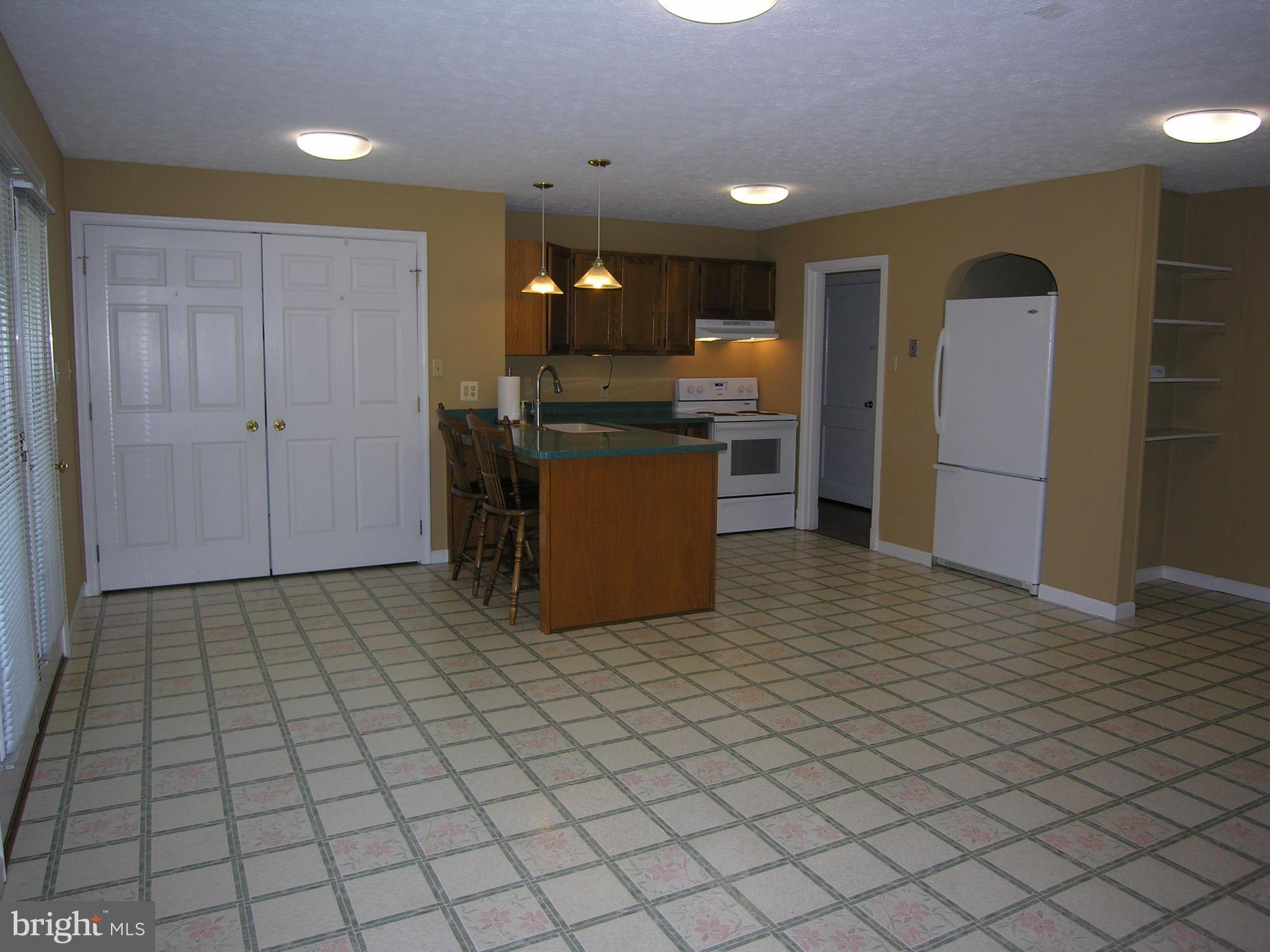 216 Poorhouse Road Winchester, VA 22603 - Photo 6 of 30 Kitchen from FR