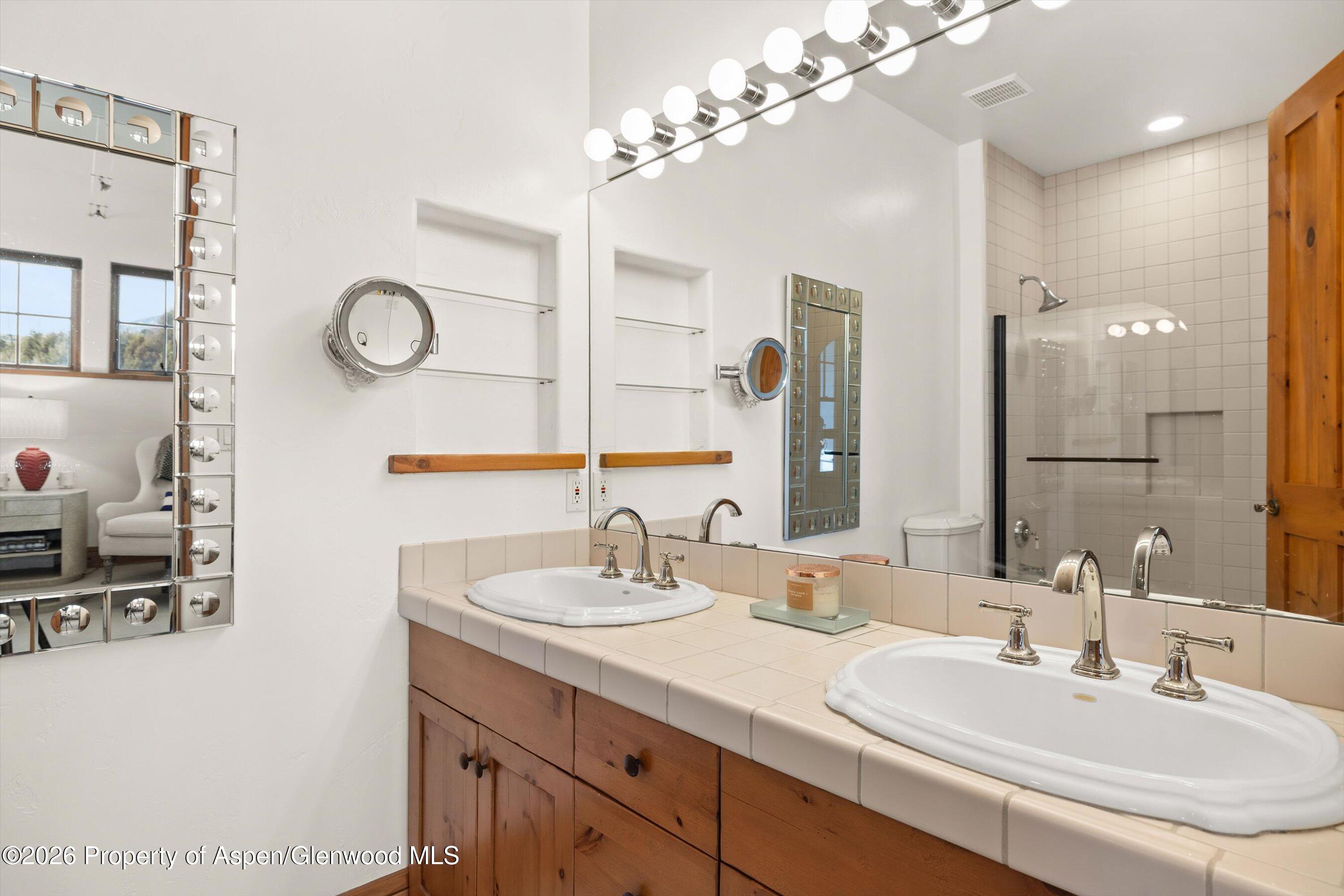 31 Wind River Road Carbondale, CO 81623 - Photo 32 of 46 25-31WindRiverRd_2602_3267