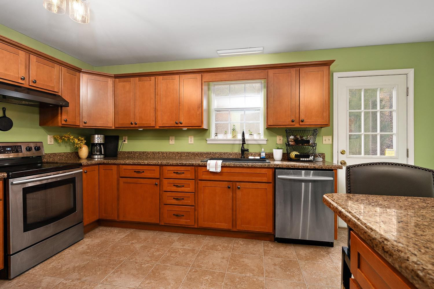 89 Oak Ridge Drive Stanton, KY 40380 - Photo 11 of 43 Photo 11