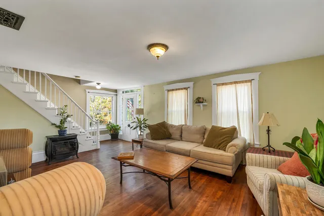 $699,900 | 236 Main Street, Candia, NH 03034