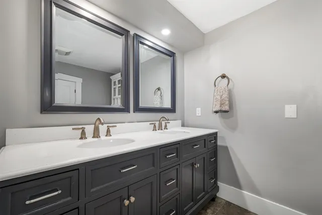 $699,900 | 236 Main Street, Candia, NH 03034