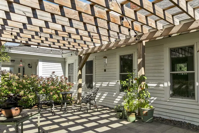 $699,900 | 236 Main Street, Candia, NH 03034