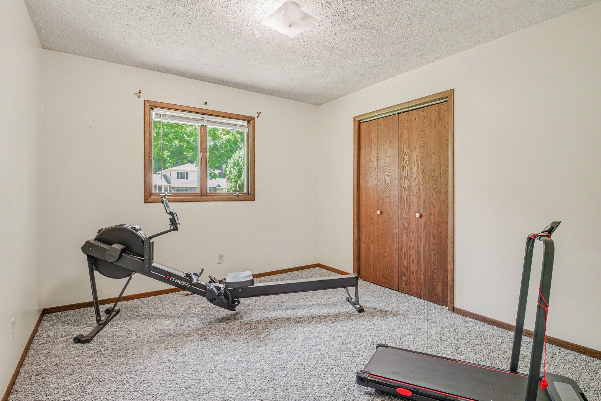 1549 Trebor Road St. Joseph, MI 49085 - Photo 21 of 26 3rd bedroom