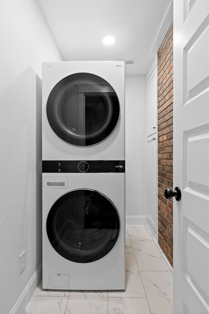 446 Brown Bridge Road Chatsworth, GA 30705 - Photo 62 of 77 a utility room with dryer and washer