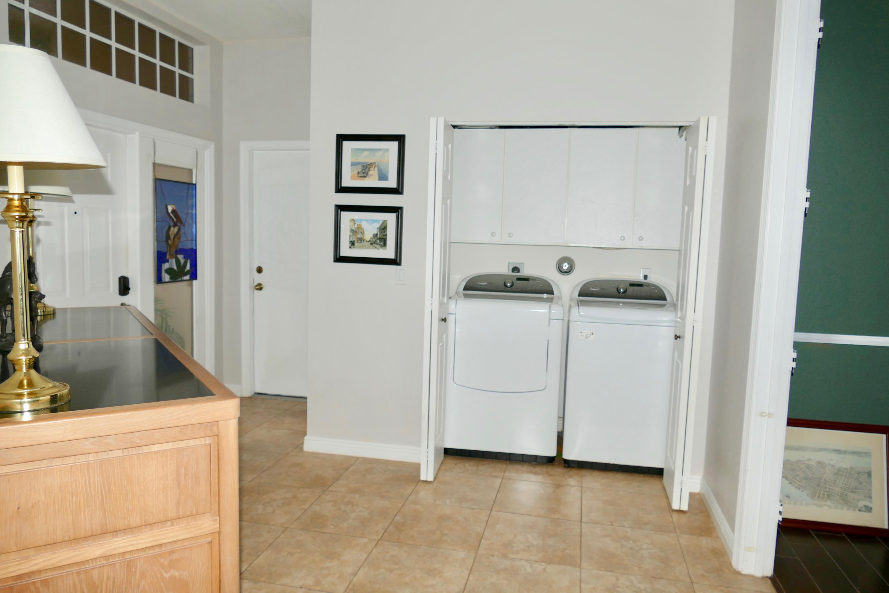 16055 Sims Road, Unit C101 Delray Beach, FL 33484 - Photo 36 of 46 Front Hallway