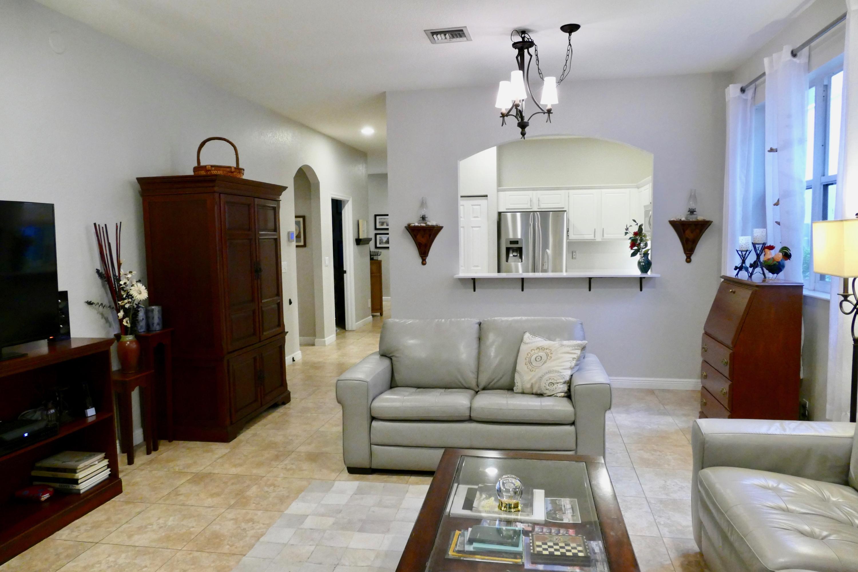 16055 Sims Road, Unit C101 Delray Beach, FL 33484 - Photo 5 of 46 Living area