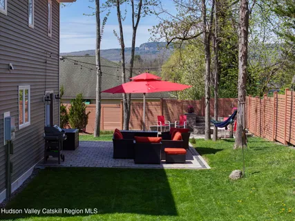 $1,285,000 | 10 Taylor Street, New Paltz, NY 12561