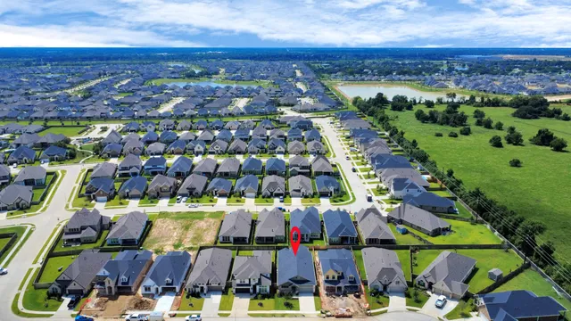 a view of an outdoor space