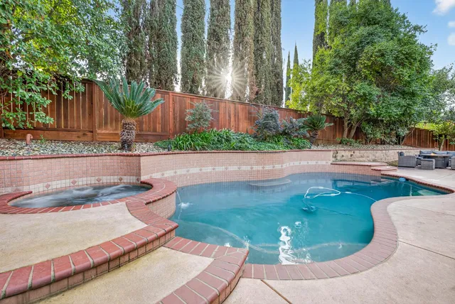 $1,125,000 | 216 Heredia Court, Roseville, CA 95747