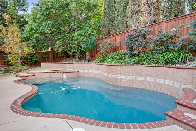 $1,125,000 | 216 Heredia Court, Roseville, CA 95747