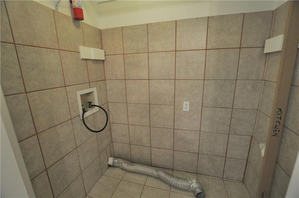 6851 Roswell Road, Unit D10 Atlanta, GA 30328 - Photo 22 of 33