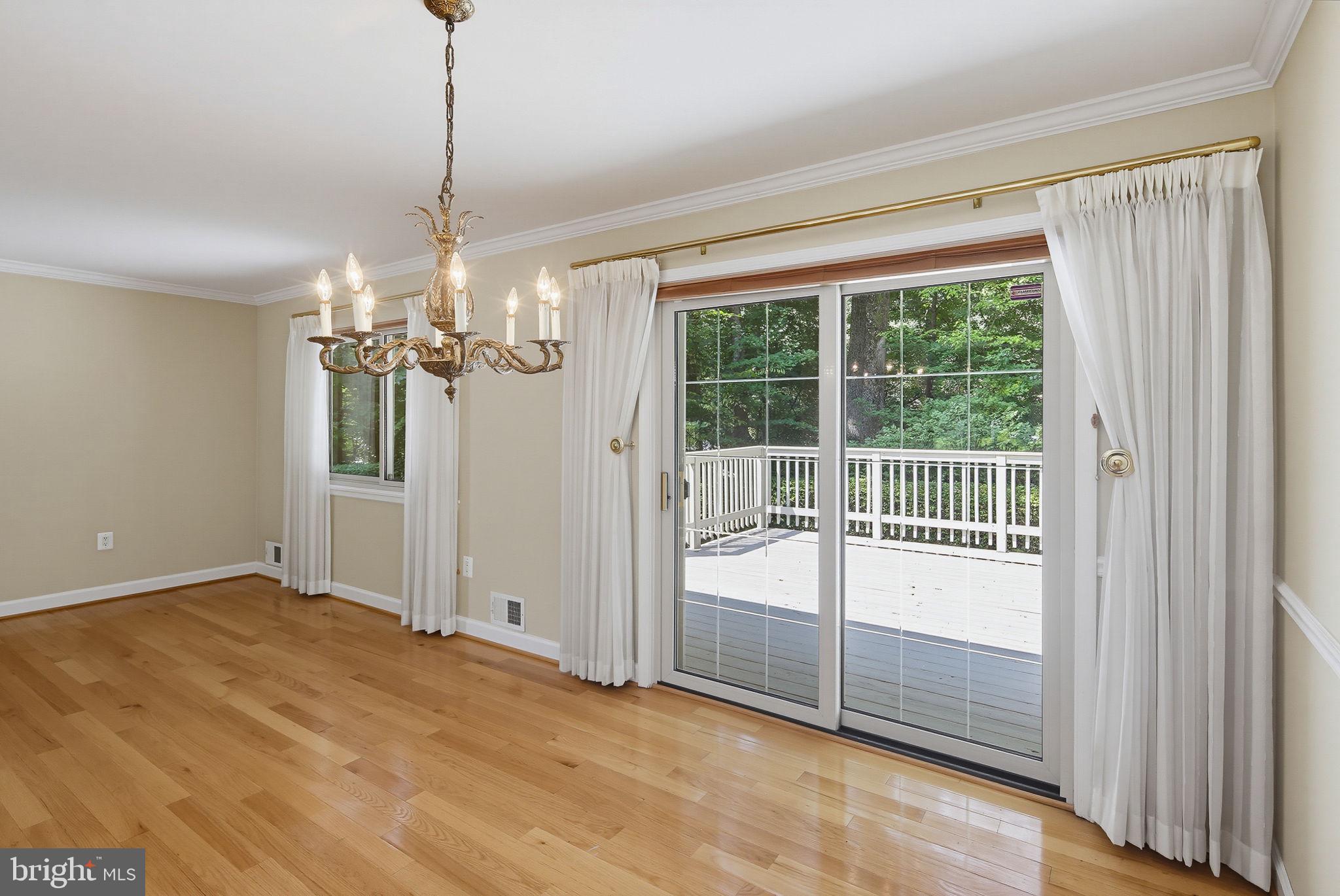 1548 Winding Waye Lane Silver Spring, MD 20902 - Photo 11 of 42 Gallery Image 11