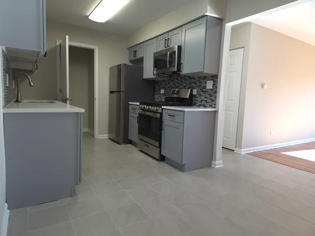 $1,795 | 412 East Bailey Road, Unit 104, Naperville, IL 60565