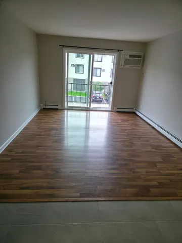 $1,795 | 412 East Bailey Road, Unit 104, Naperville, IL 60565