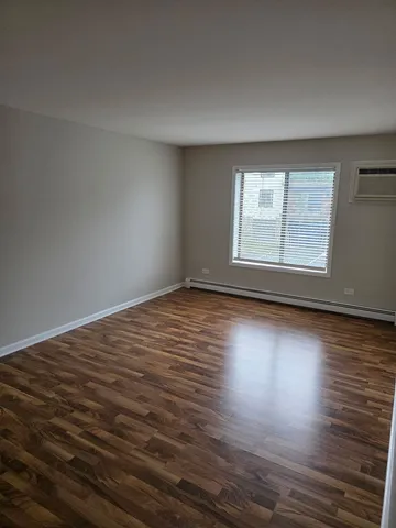 $1,795 | 412 East Bailey Road, Unit 104, Naperville, IL 60565