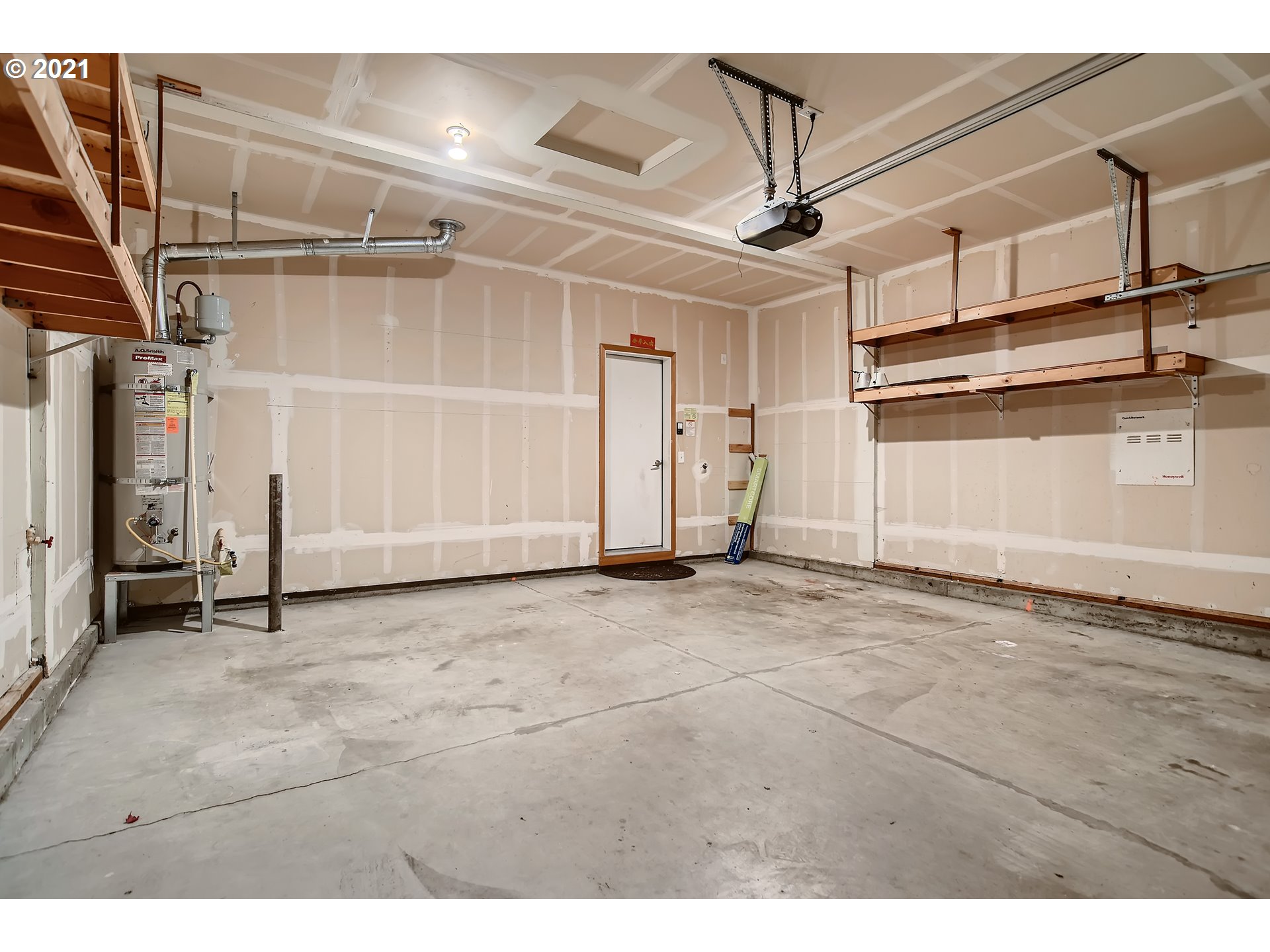 14540 Southeast Marci Way Clackamas, OR 97015 - Photo 28 of 32 a view of a garage