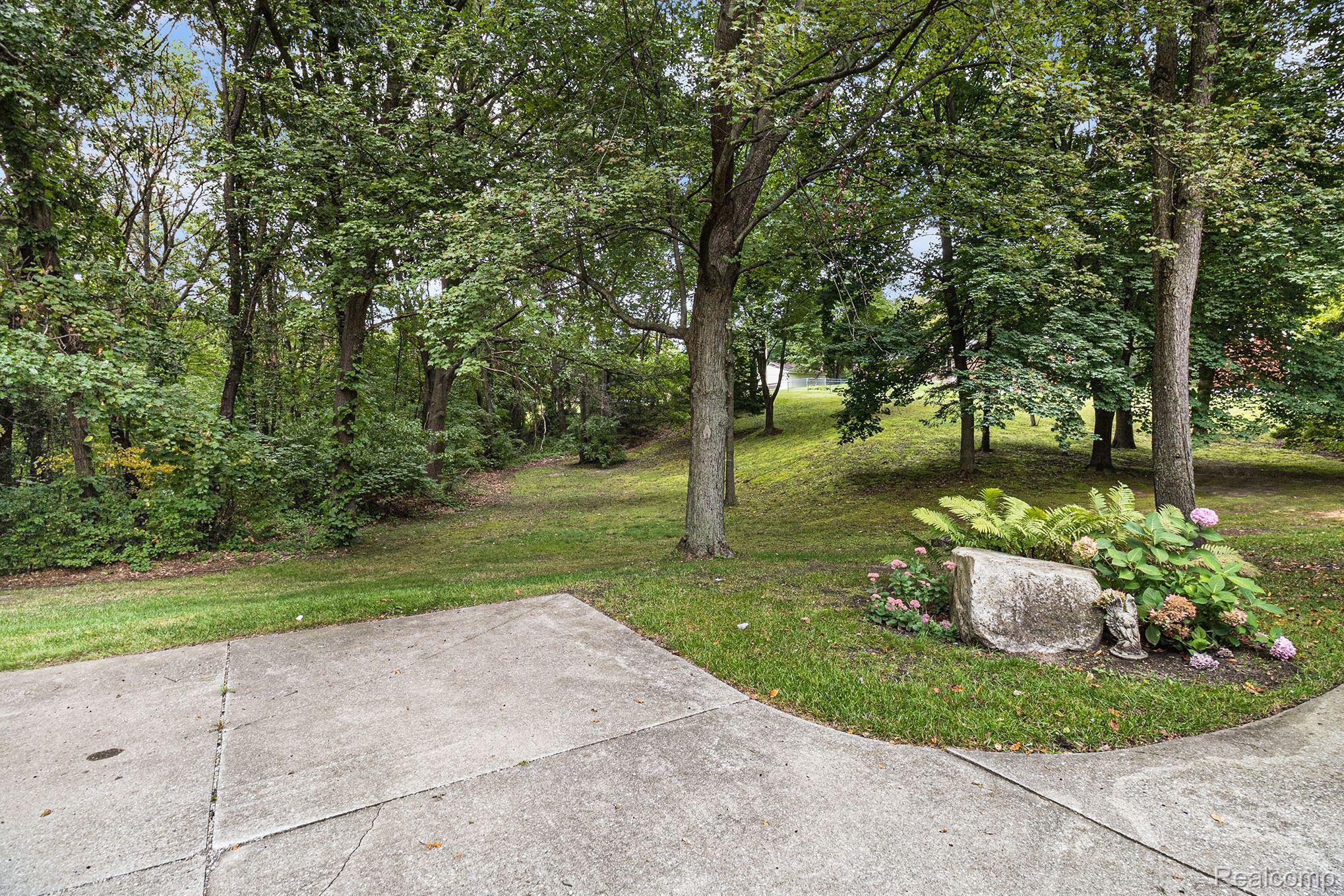 8707 Clark Road Clarkston, MI 48346 - Photo 31 of 35 Gallery Image 31