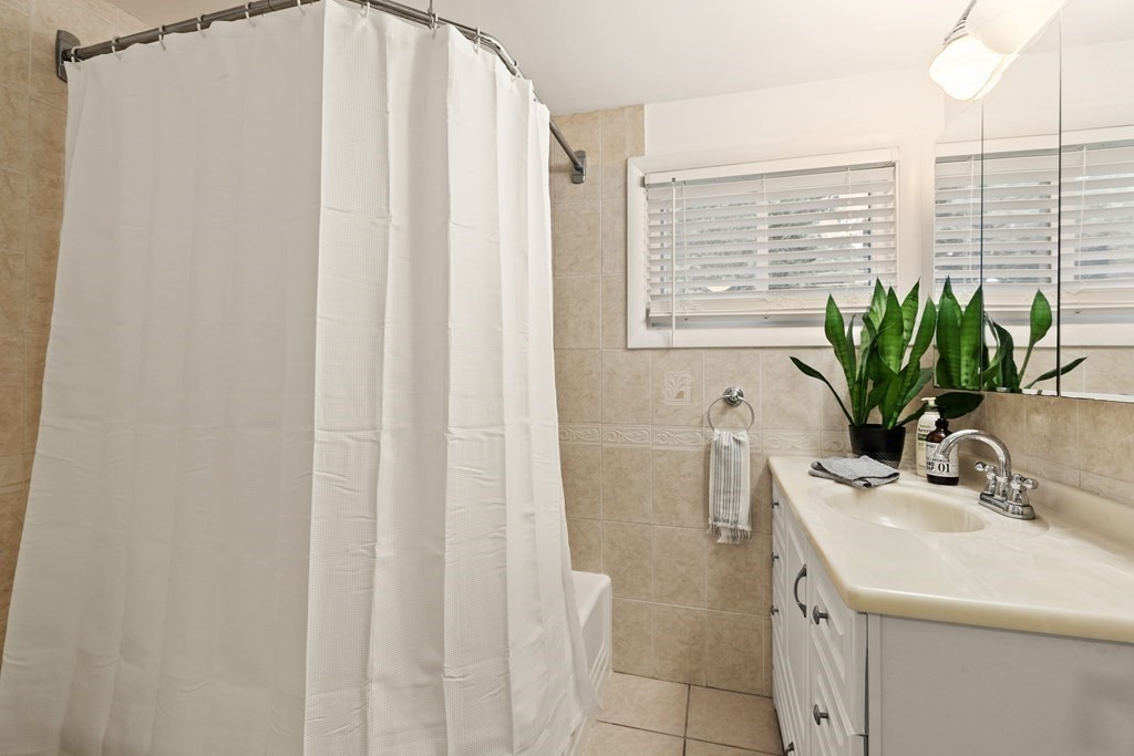 12 Laurel Road Sharon, MA 02067 - Photo 17 of 27