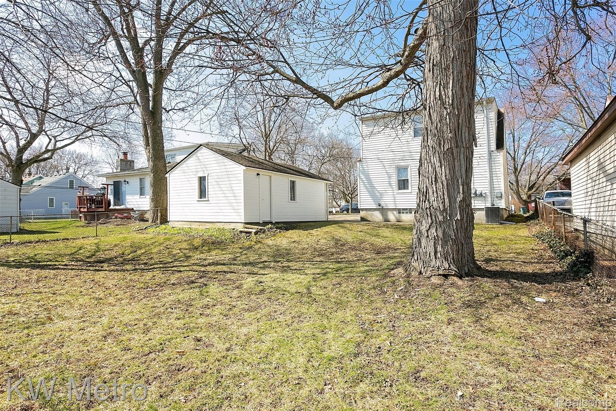 1416 Oakley Road Clawson, MI 48017 - Photo 38 of 39 Oakley-35.jpg