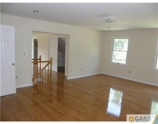 71 Harding Avenue Edison, NJ 08820 - Photo 11 of 23