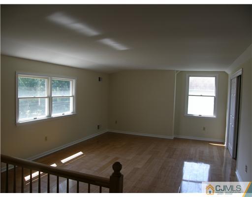 71 Harding Avenue Edison, NJ 08820 - Photo 12 of 23