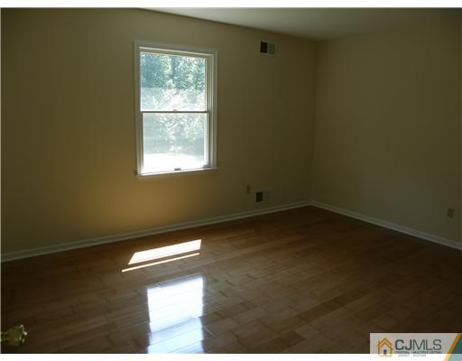 71 Harding Avenue Edison, NJ 08820 - Photo 14 of 23