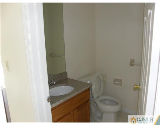71 Harding Avenue Edison, NJ 08820 - Photo 17 of 23