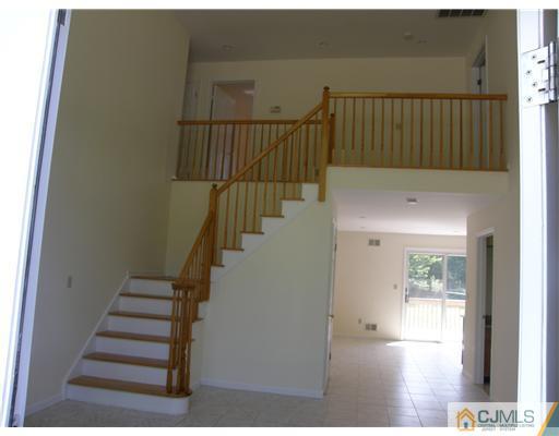 71 Harding Avenue Edison, NJ 08820 - Photo 4 of 23