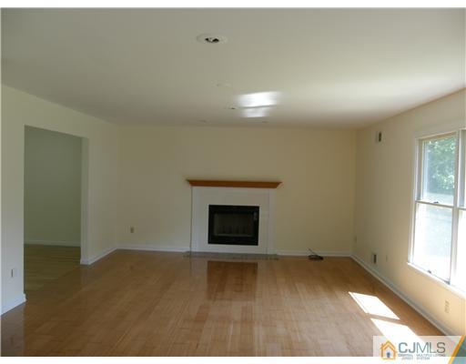 71 Harding Avenue Edison, NJ 08820 - Photo 6 of 23