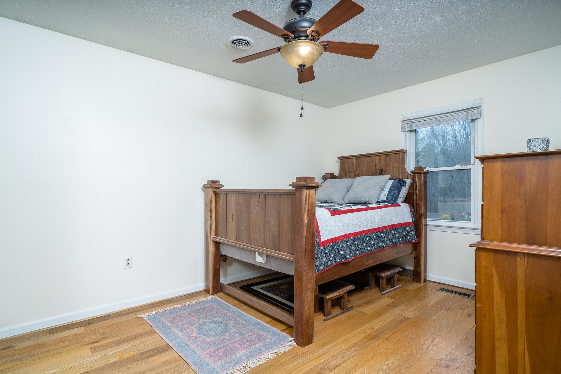 4078 Lyndhurst Road Stuarts Draft, VA 24477 - Photo 16 of 41 Gallery Image 16