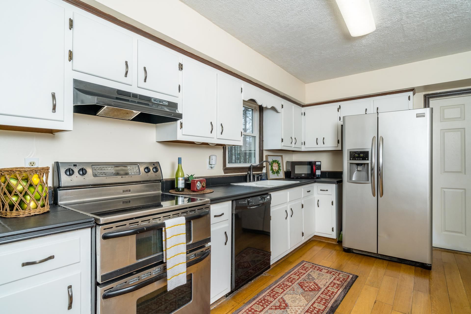 4078 Lyndhurst Road Stuarts Draft, VA 24477 - Photo 2 of 41 Gallery Image 2