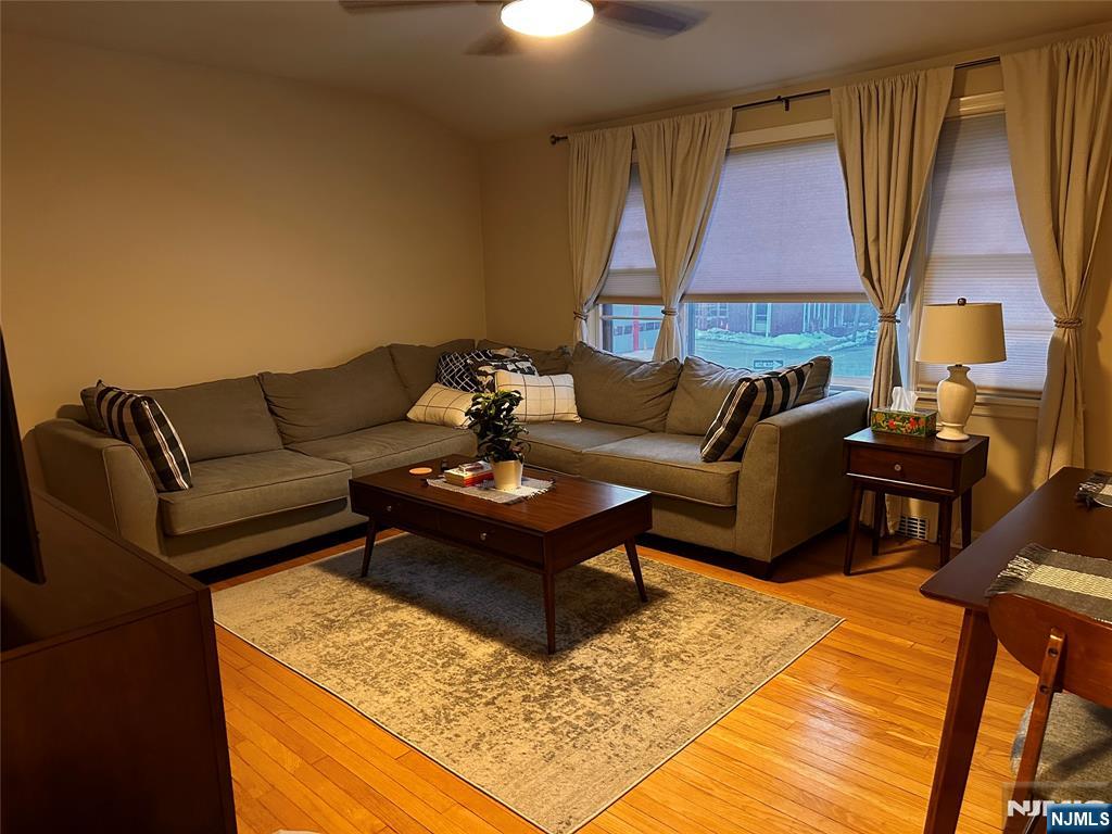 295 Grove Street, Unit 2 East Rutherford, NJ 07073 - Photo 4 of 10