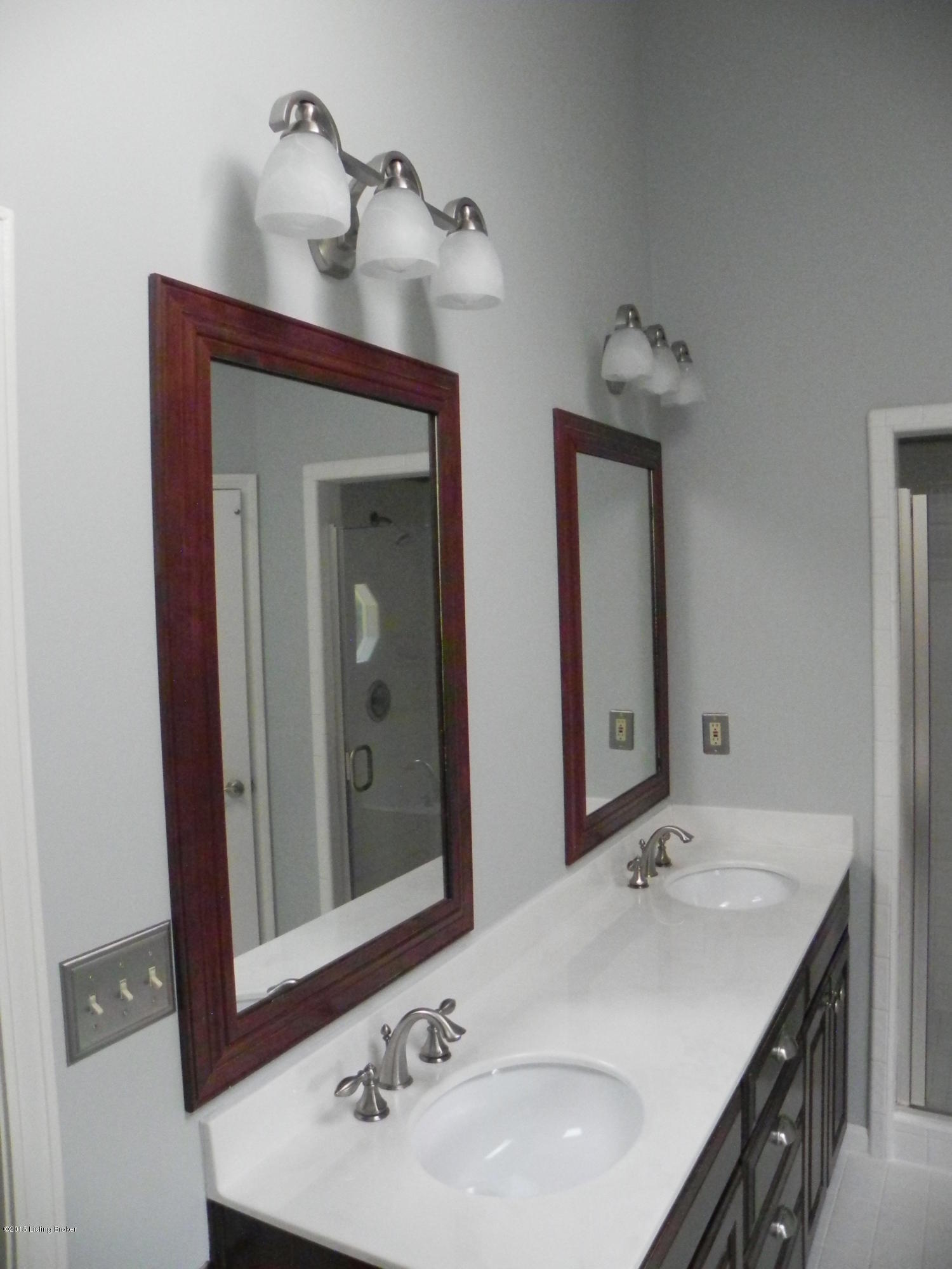 7010 Rock Hill Road Prospect, KY 40059 - Photo 13 of 34 14_RockHill_MBath_1
