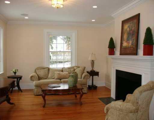 417 Woodland Road Edgeworth, PA 15143 - Photo 5 of 7 Living Room.