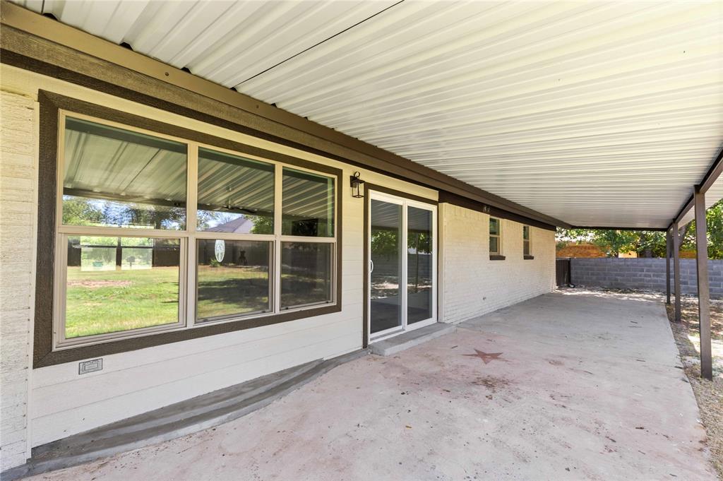 809 West Liveoak Street Coleman, TX 76834 - Photo 29 of 34