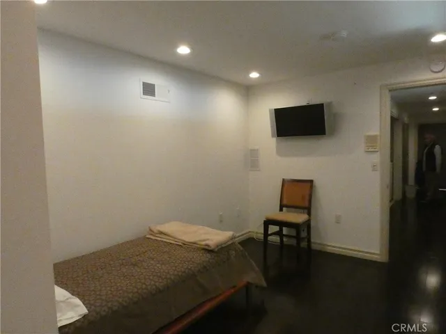 a view of a workspace with furniture