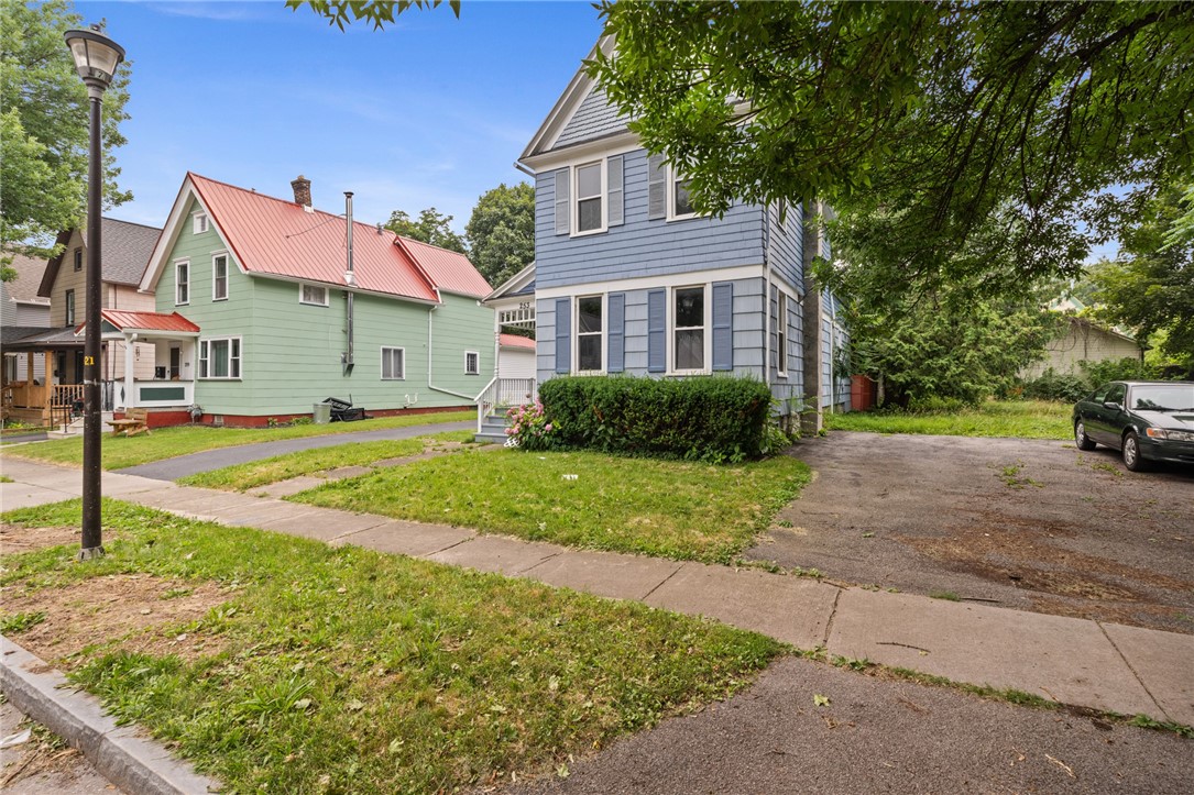 253 Benton Street Rochester, NY 14620 - Photo 3 of 40