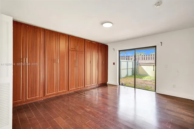 $399,000 | 1051 Northeast 204th Lane, Miami, FL 33179