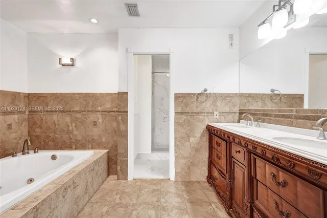 $399,000 | 1051 Northeast 204th Lane, Miami, FL 33179