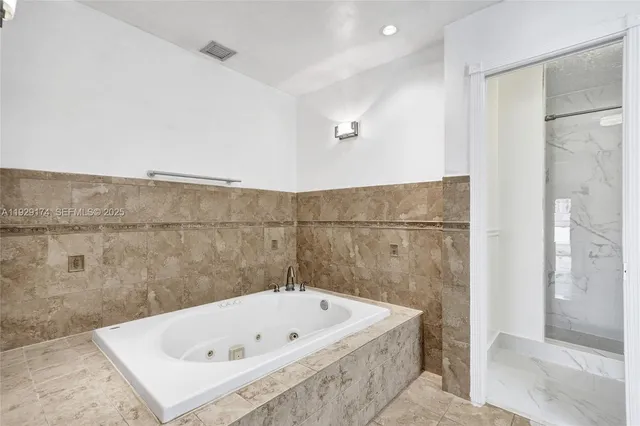 $399,000 | 1051 Northeast 204th Lane, Miami, FL 33179