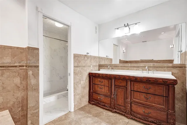 $399,000 | 1051 Northeast 204th Lane, Miami, FL 33179