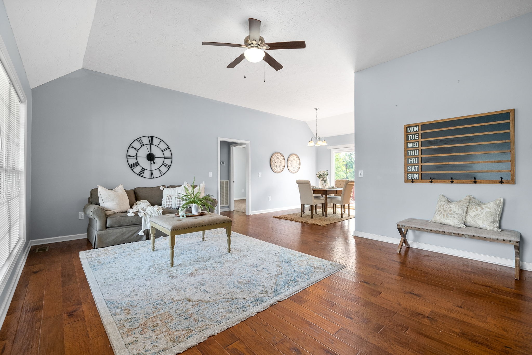1105 Pleasant Valley Road Chapmansboro, TN 37035 - Photo 5 of 30 a living room with furniture and wooden floor