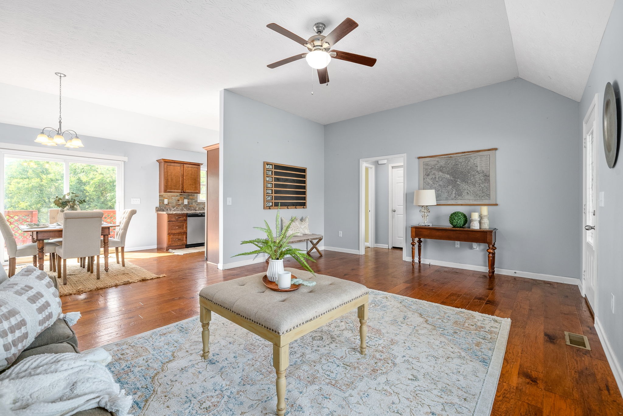 1105 Pleasant Valley Road Chapmansboro, TN 37035 - Photo 7 of 30 a living room with furniture and wooden floor