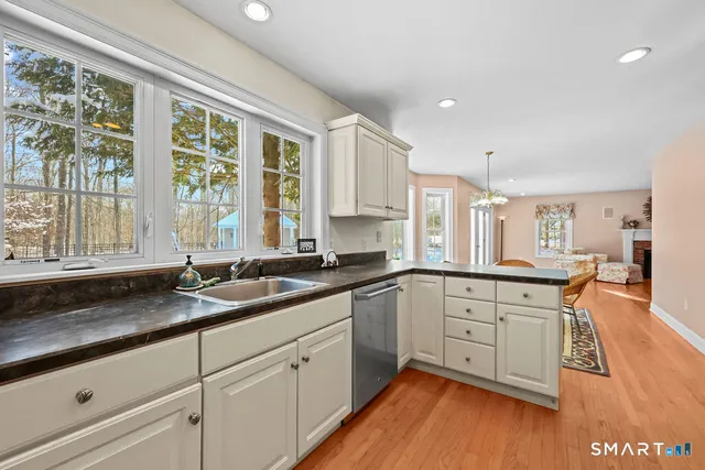 $680,000 | 50 Kelseytown Road, Clinton, CT 06413