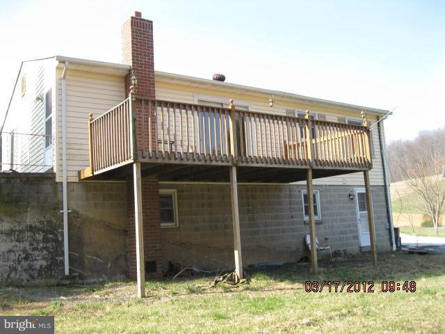 Exterior (Rear)