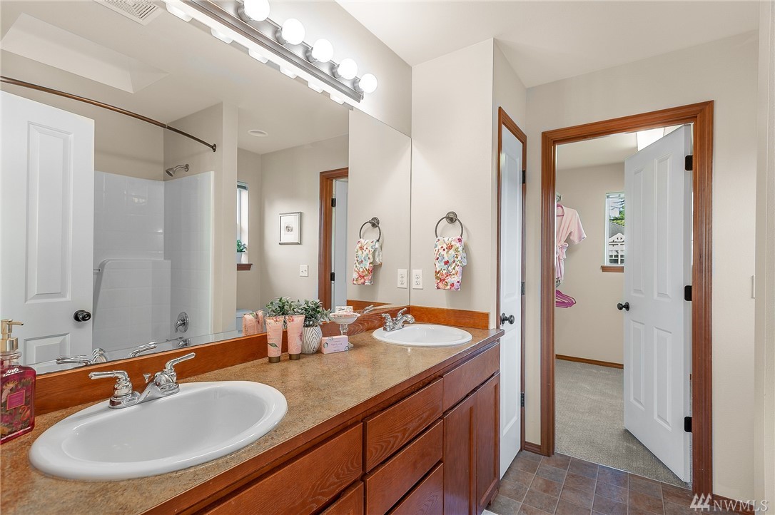 17008 16th Drive Southeast Bothell, WA 98012 - Photo 15 of 22 Gallery Image 15