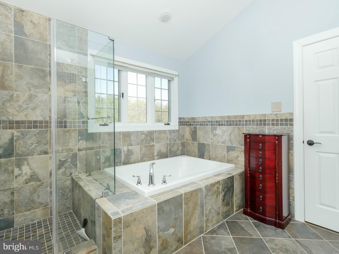 1082 North Kimbles Road Yardley, PA 19067 - Photo 15 of 25 Master Bathroom